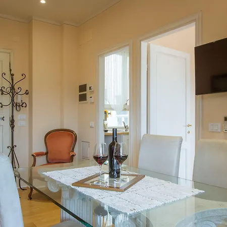 Efeso * Φλωρεντία